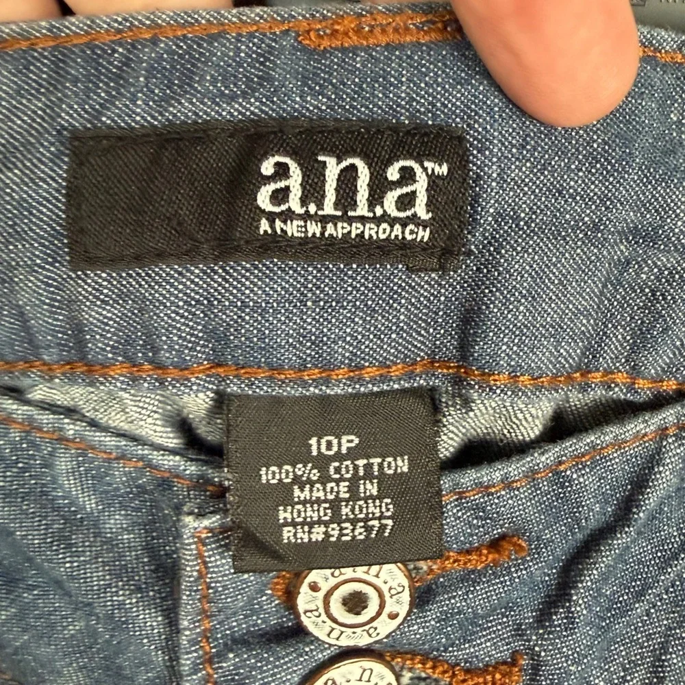 a.n.a Women's Y2K Denim Cargo Bermuda Shorts 10P Blue Drawstring Hem Utility